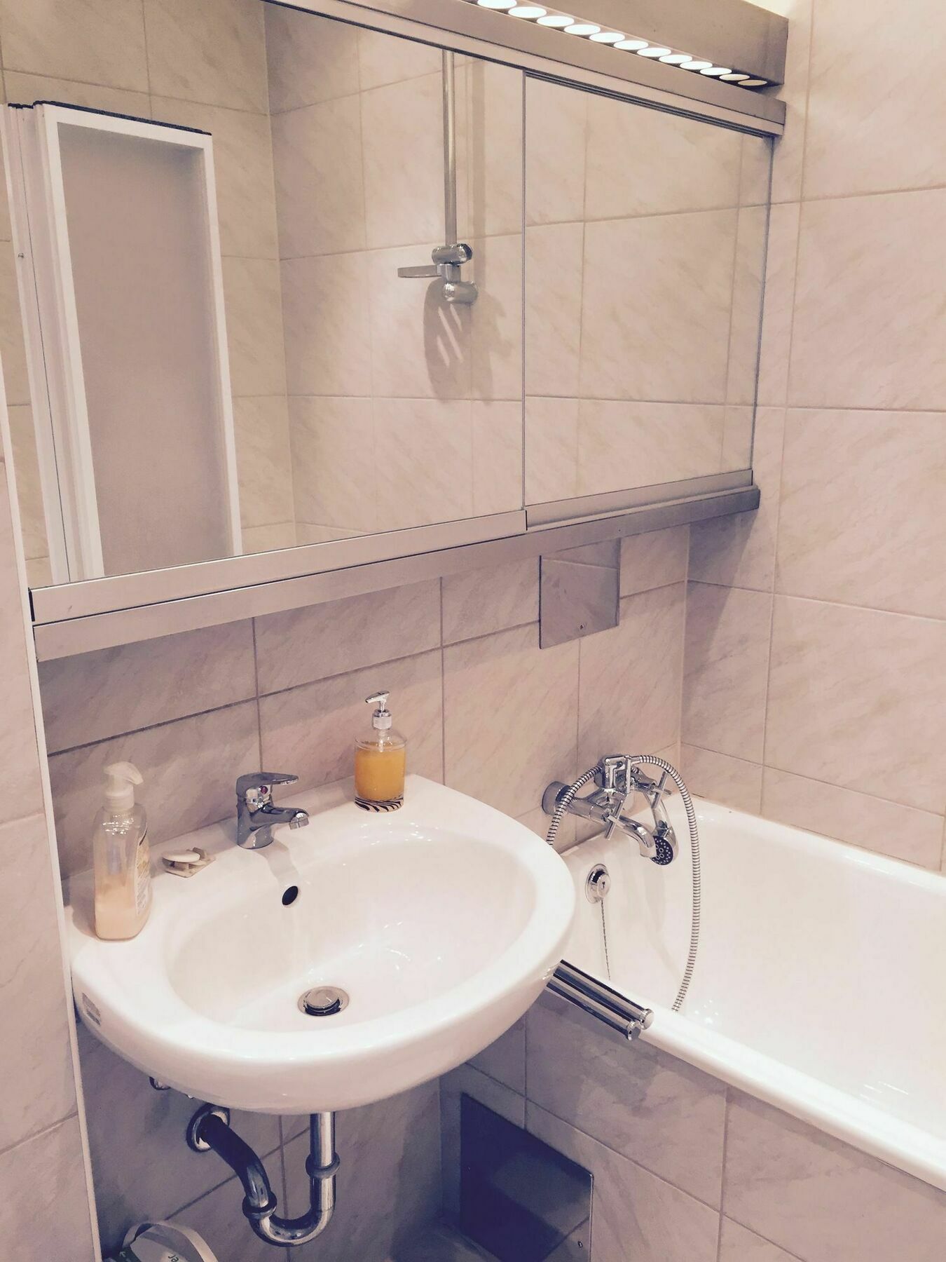 Affordable Studio Near City Center 维也纳 外观 照片